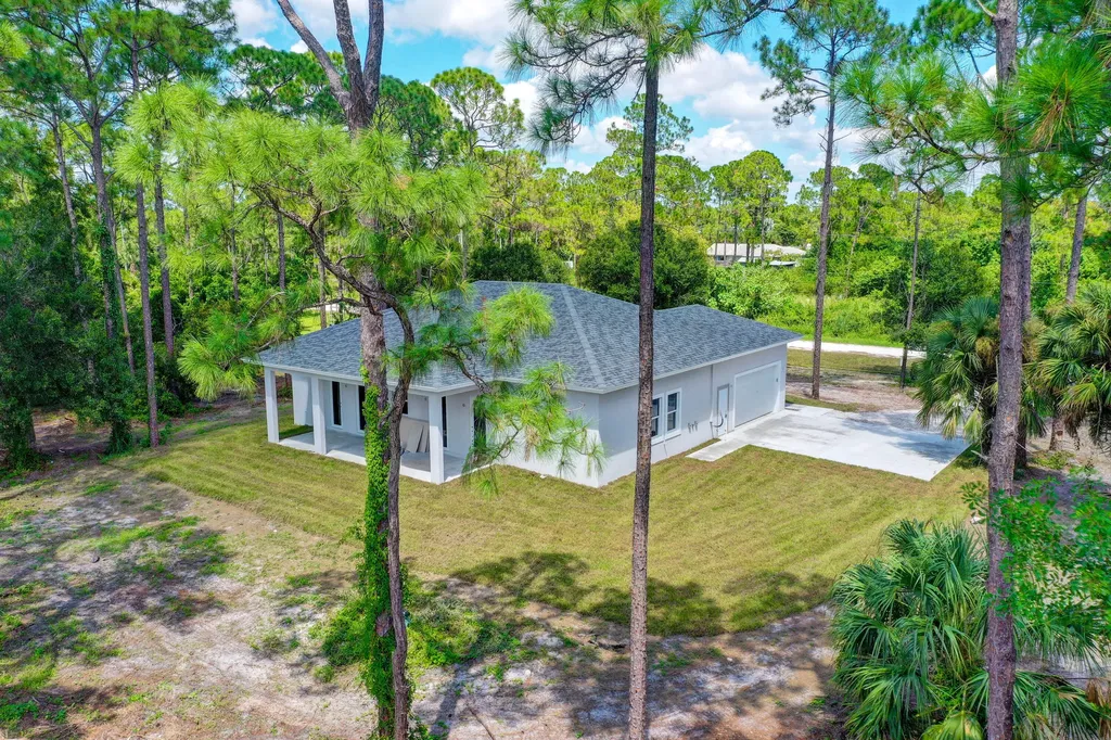 17944 N 38th Lane Lane N The Acreage FL 33470