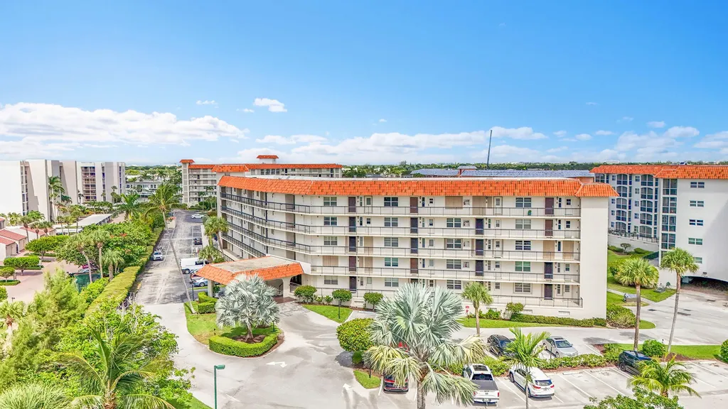 2871 N Ocean Boulevard Boca Raton FL 33431