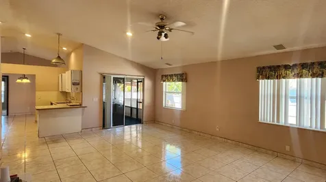 8403 SE Pettway Street Hobe Sound FL 33455
