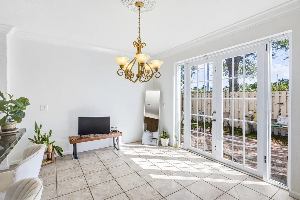 4172 Lake Tahoe Circle West Palm Beach FL 33409
