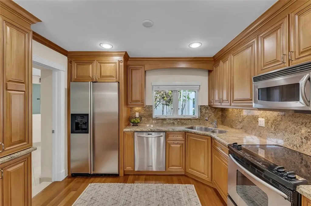 2840 NE 26th Court Fort Lauderdale FL 33306