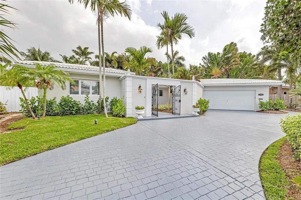 2840 NE 26th Court Fort Lauderdale FL 33306