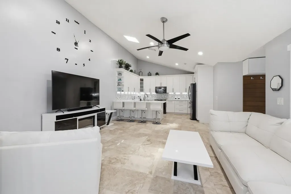 5460 Eagle Lake Drive Palm Beach Gardens FL 33418