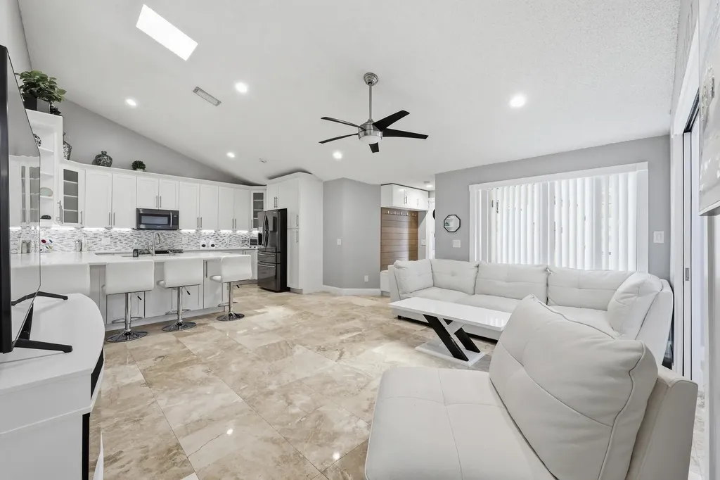 5460 Eagle Lake Drive Palm Beach Gardens FL 33418