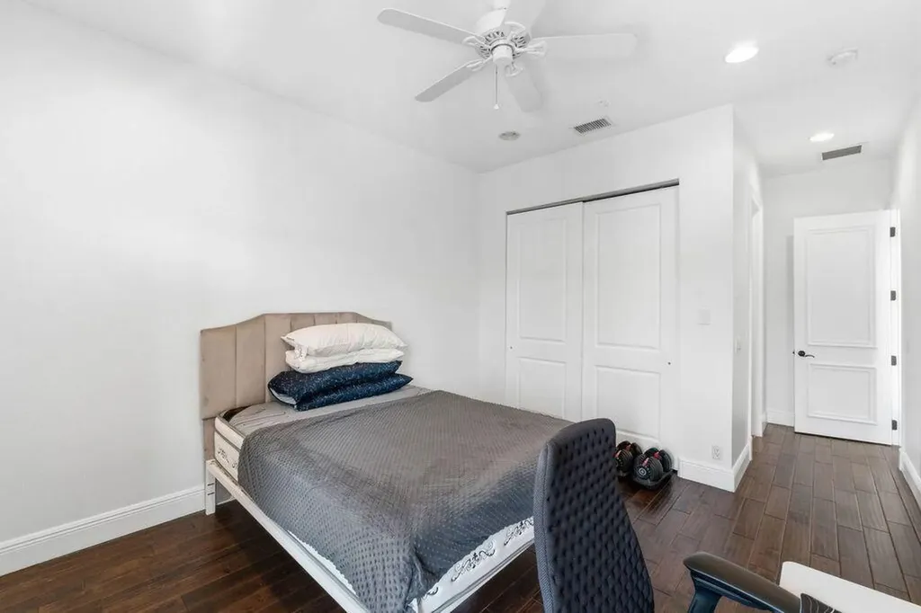 9460 Eden Manor Parkland FL 33076