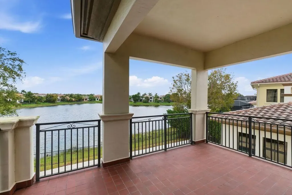 9460 Eden Manor Parkland FL 33076