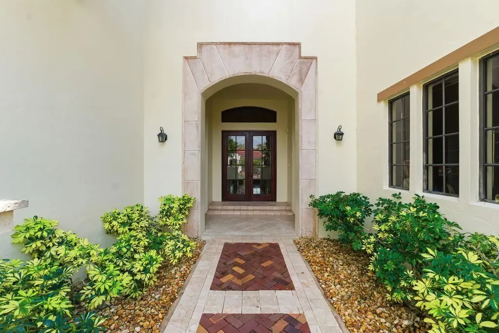 9460 Eden Manor Parkland FL 33076