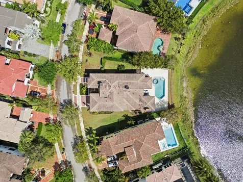 9460 Eden Manor Parkland FL 33076
