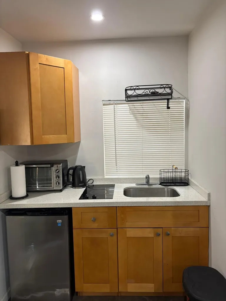 4100 N 32nd Court Hollywood FL 33021