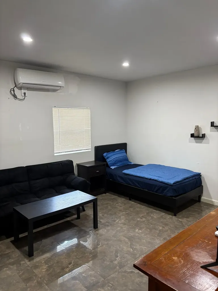 4100 N 32nd Court Hollywood FL 33021
