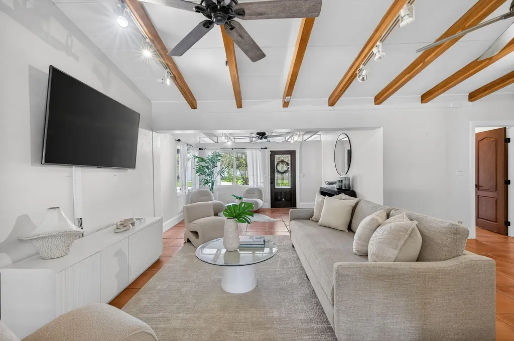 1507 SW 18th Avenue Fort Lauderdale FL 33312