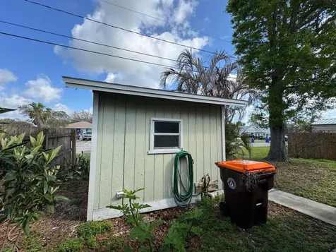 364 16th Street SW Vero Beach FL 32962