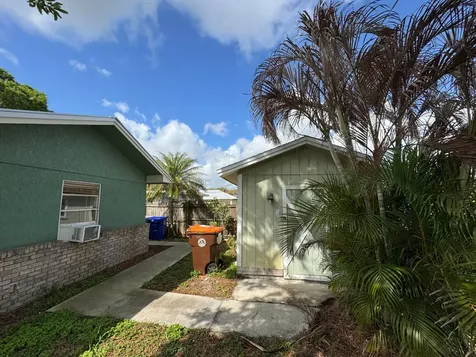 364 16th Street SW Vero Beach FL 32962