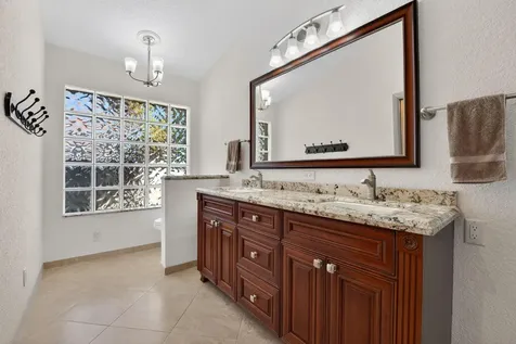 5111 NW 85th Road Coral Springs FL 33067
