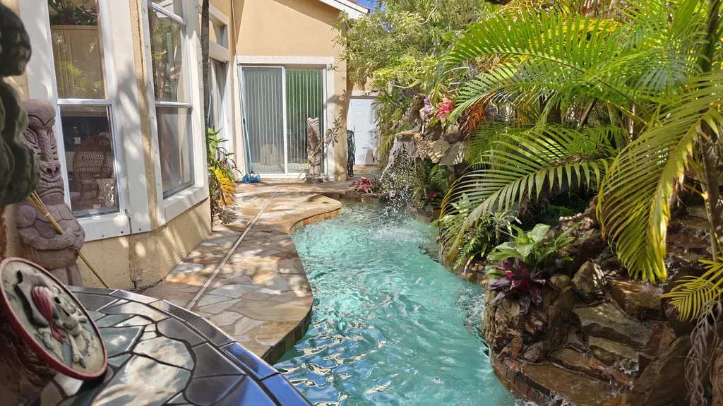 5880 NW 121 Avenue Coral Springs FL 33076