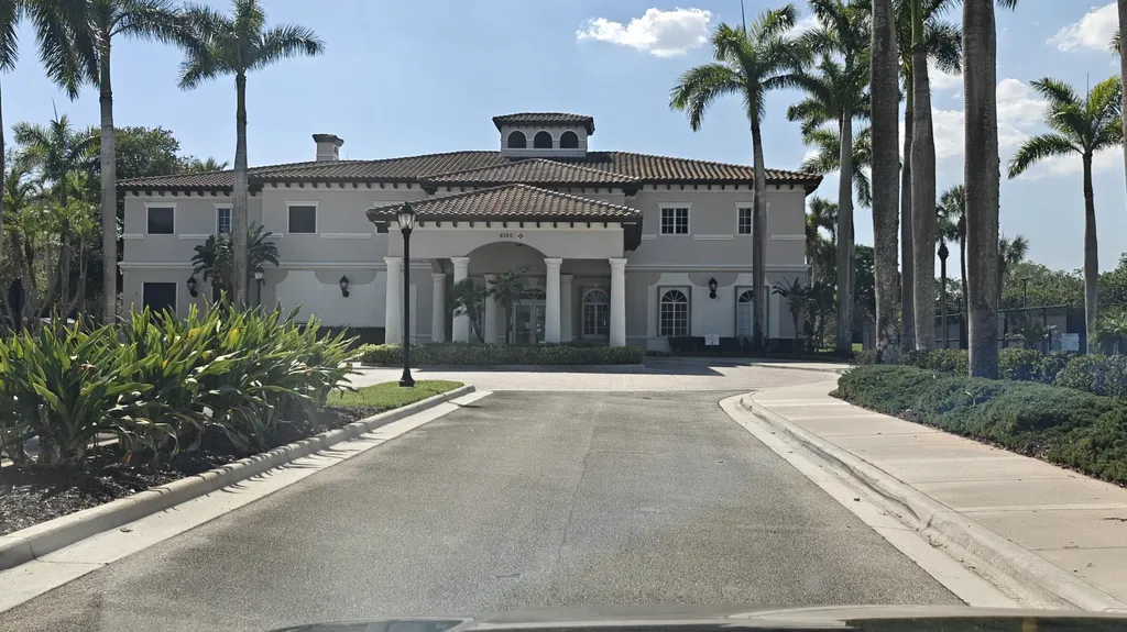 5880 NW 121 Avenue Coral Springs FL 33076