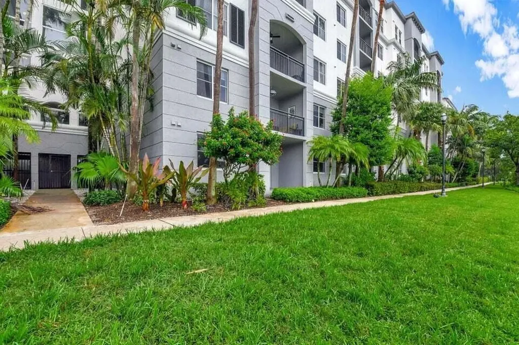 1690 Renaissance Commons Boulevard Boynton Beach FL 33426