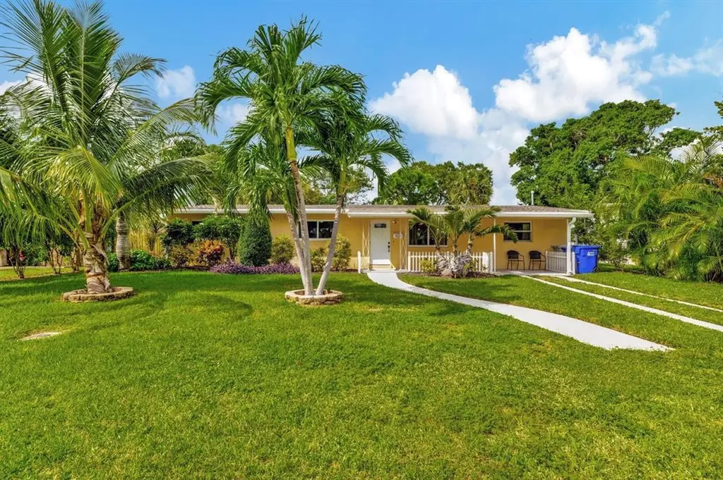 925 NE 25th Avenue Pompano Beach FL 33062