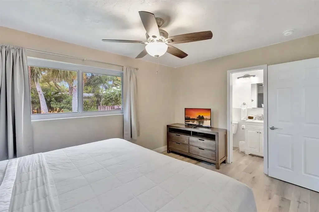 925 NE 25th Avenue Pompano Beach FL 33062