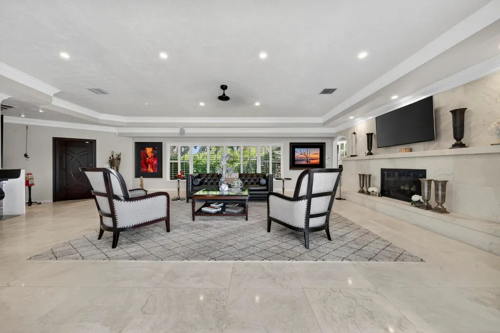 2460 Bayview Drive Fort Lauderdale FL 33305