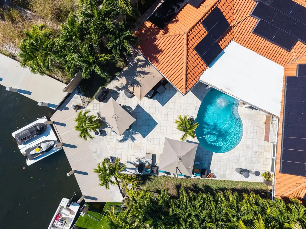 2460 Bayview Drive Fort Lauderdale FL 33305