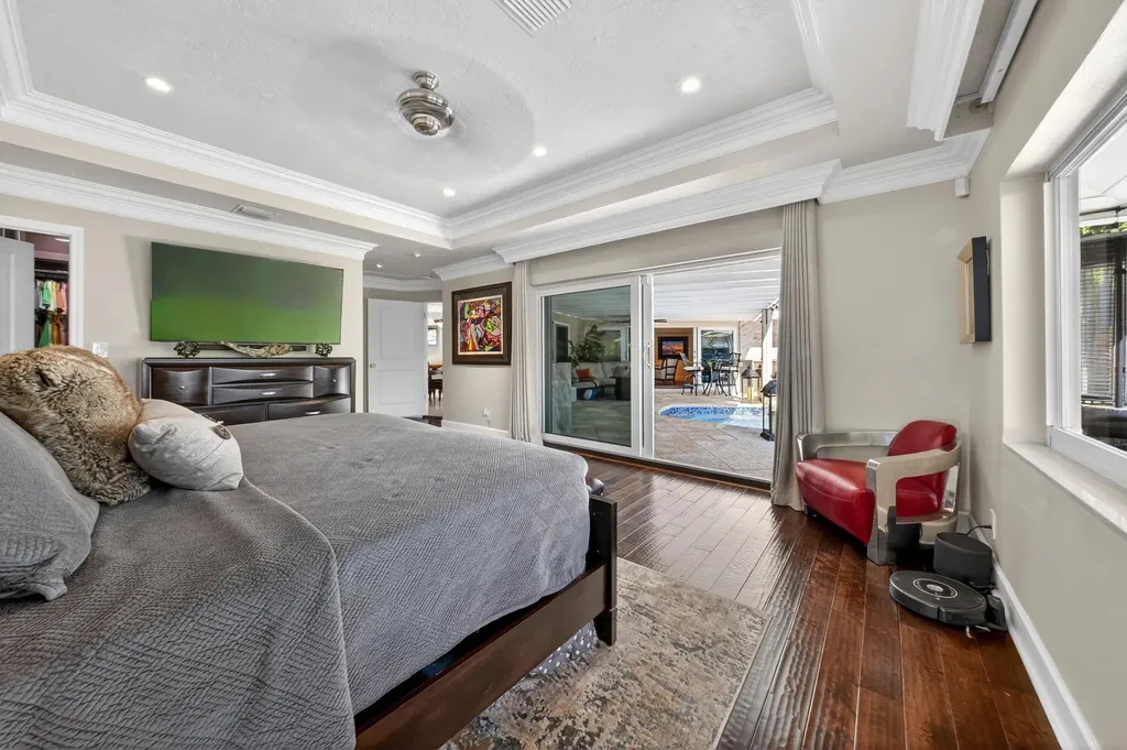 2460 Bayview Drive Fort Lauderdale FL 33305