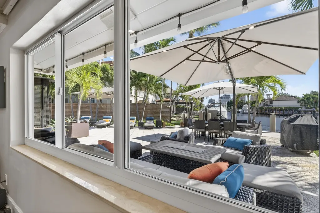 2460 Bayview Drive Fort Lauderdale FL 33305