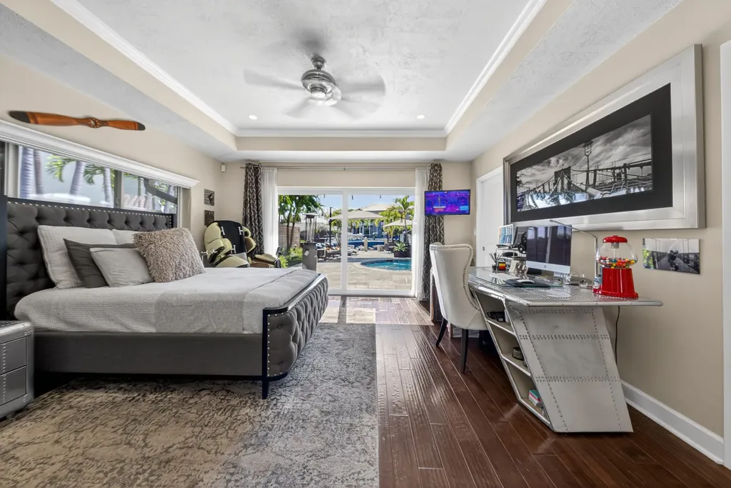 2460 Bayview Drive Fort Lauderdale FL 33305