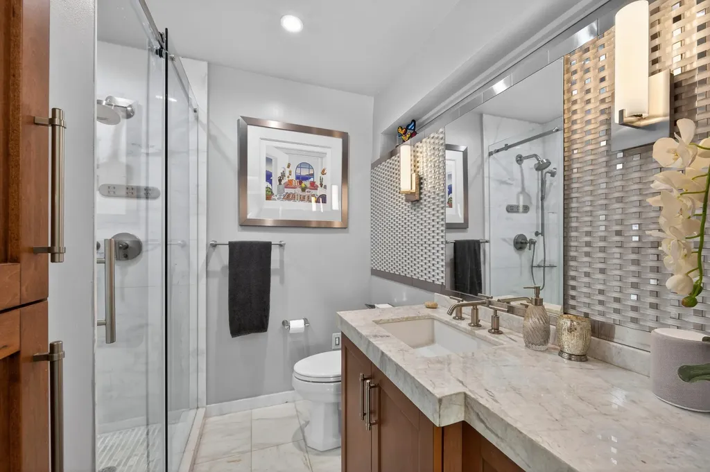 2460 Bayview Drive Fort Lauderdale FL 33305
