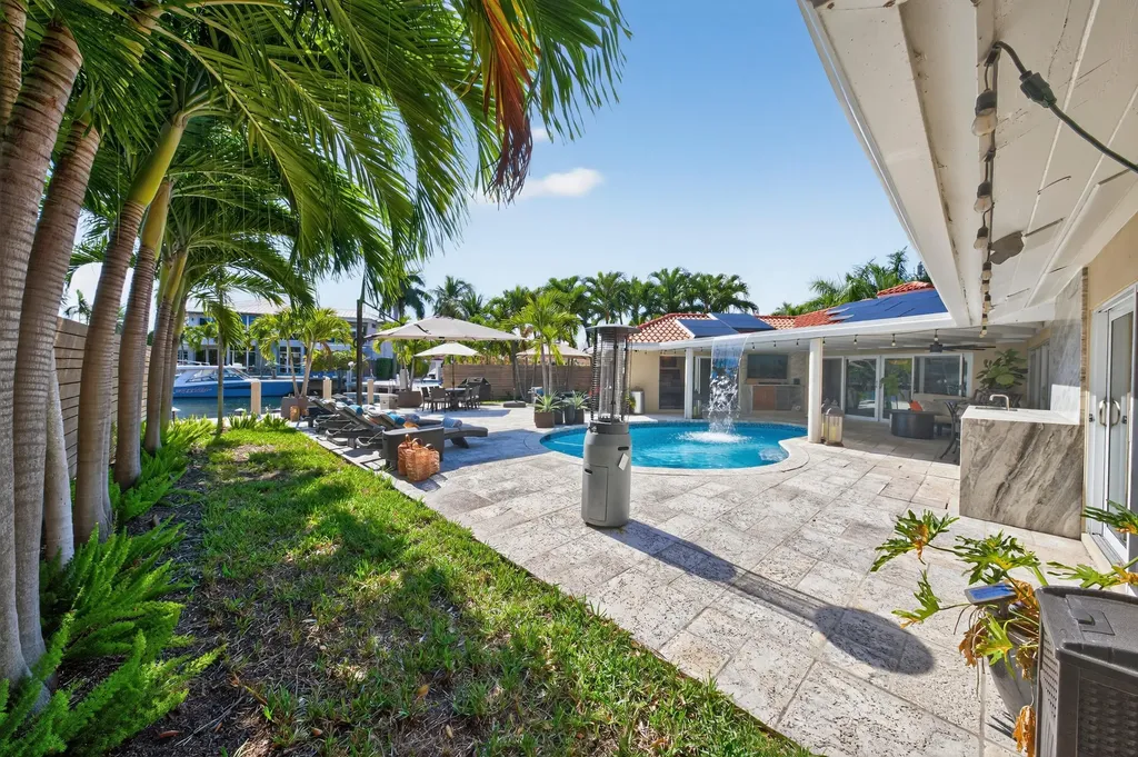 2460 Bayview Drive Fort Lauderdale FL 33305