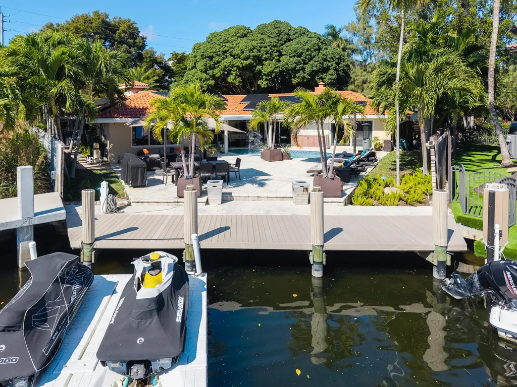 2460 Bayview Drive Fort Lauderdale FL 33305