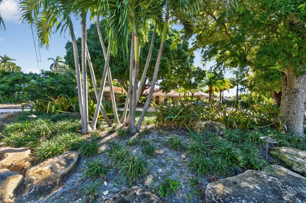 2460 Bayview Drive Fort Lauderdale FL 33305