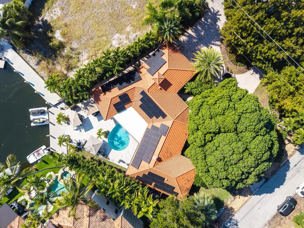 2460 Bayview Drive Fort Lauderdale FL 33305