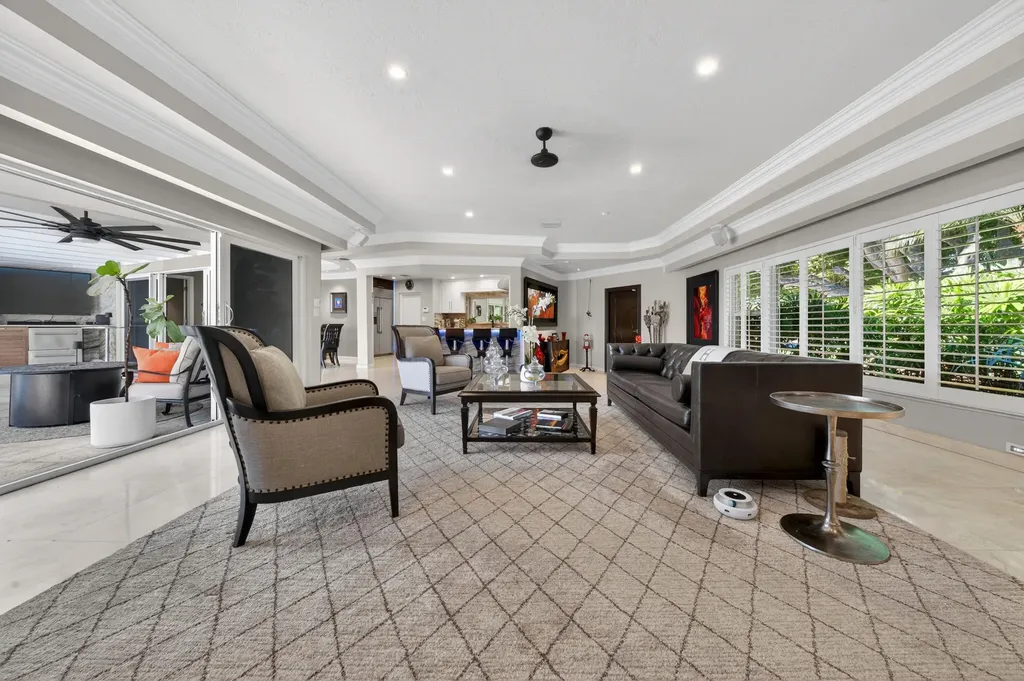 2460 Bayview Drive Fort Lauderdale FL 33305