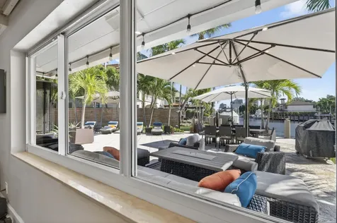 2460 Bayview Drive Fort Lauderdale FL 33305