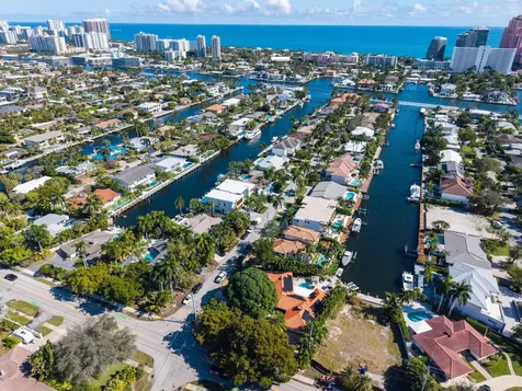 2460 Bayview Drive Fort Lauderdale FL 33305