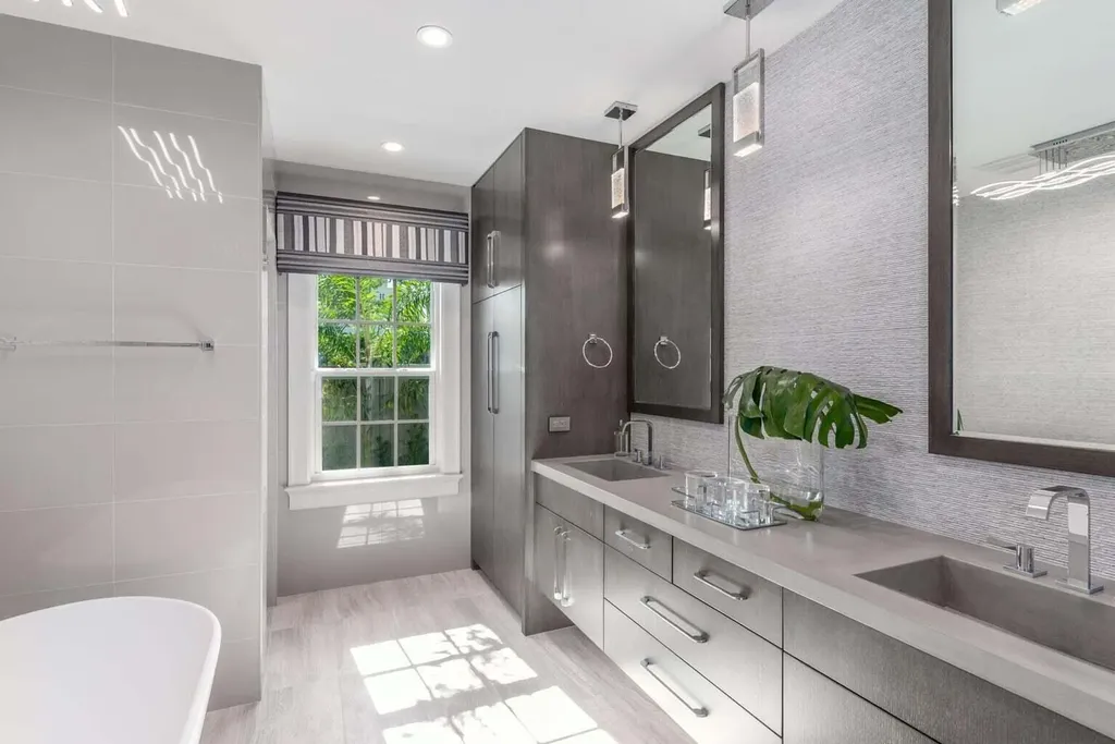 15 S Lake Trail Palm Beach FL 33480