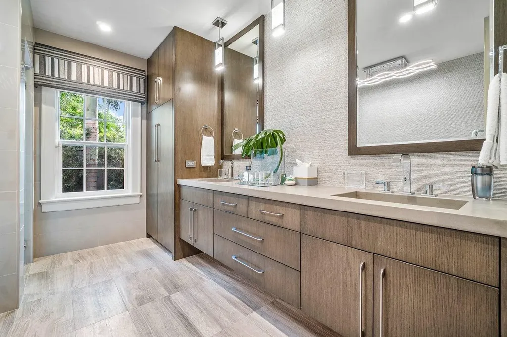 15 S Lake Trail Palm Beach FL 33480