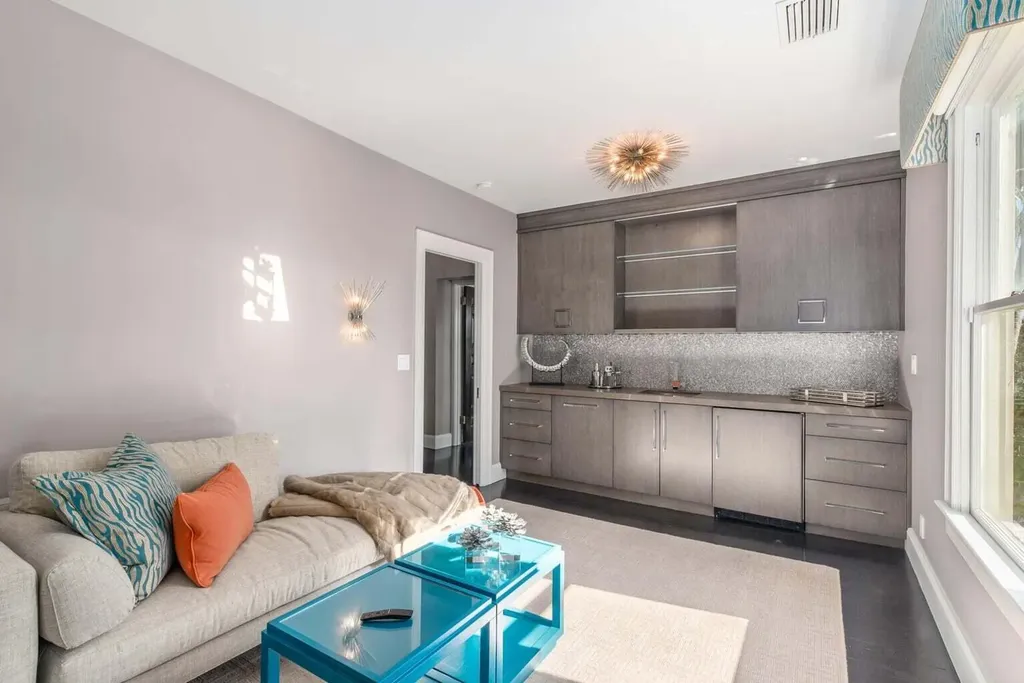 15 S Lake Trail Palm Beach FL 33480
