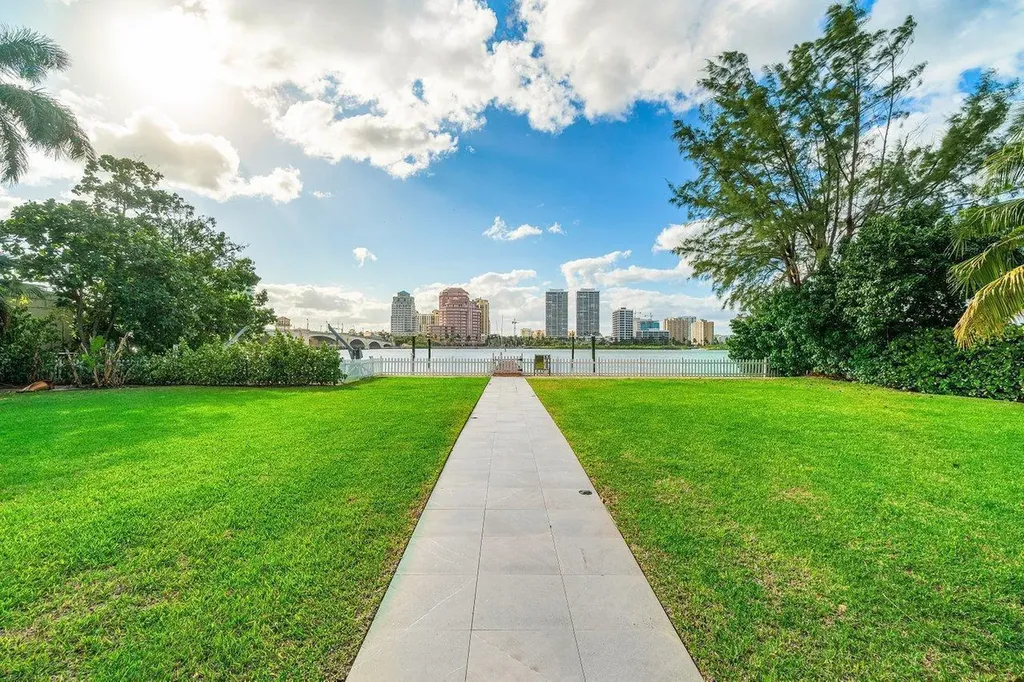 15 S Lake Trail Palm Beach FL 33480