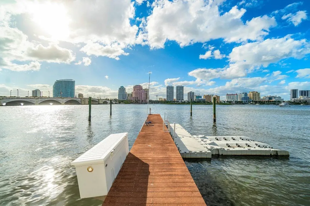 15 S Lake Trail Palm Beach FL 33480