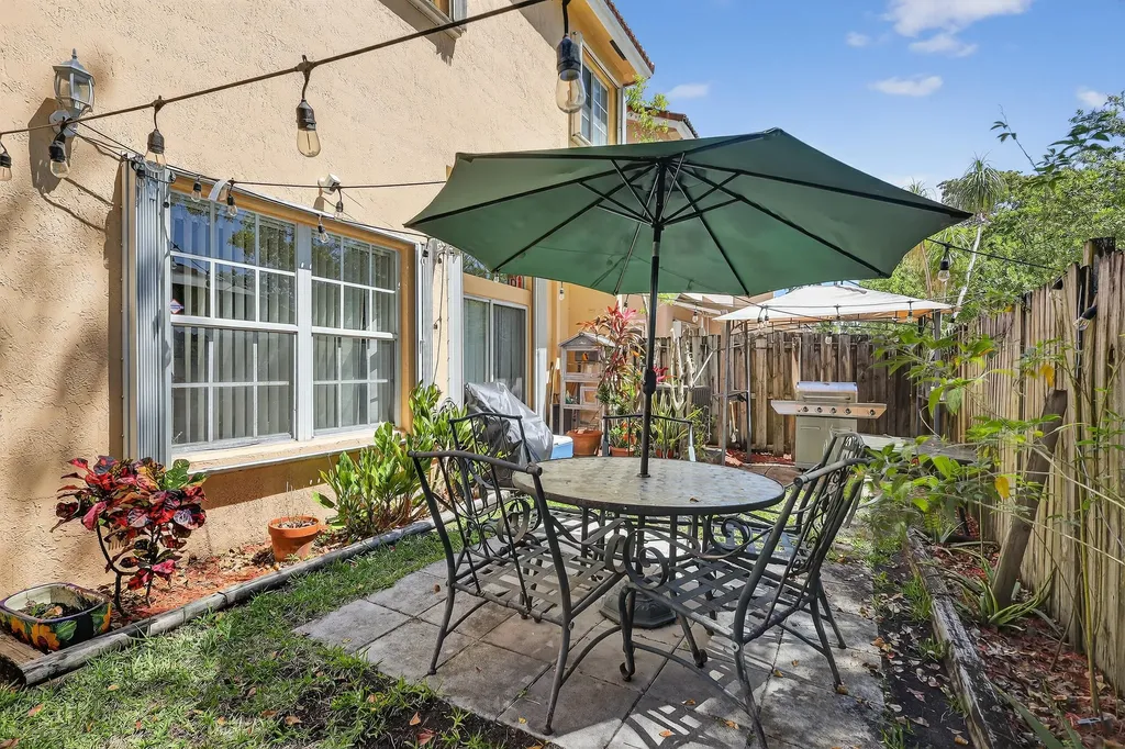 16266 SW 103rd Terrace Miami FL 33196