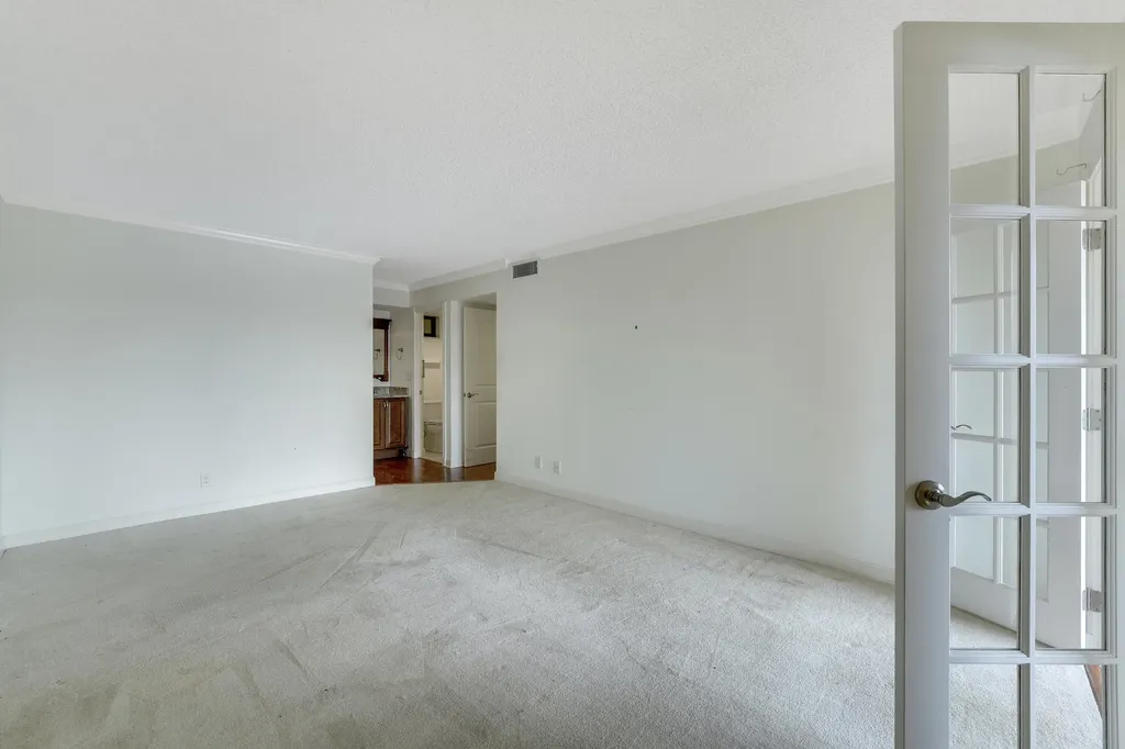 5344 Woodland Lakes Drive Palm Beach Gardens FL 33418