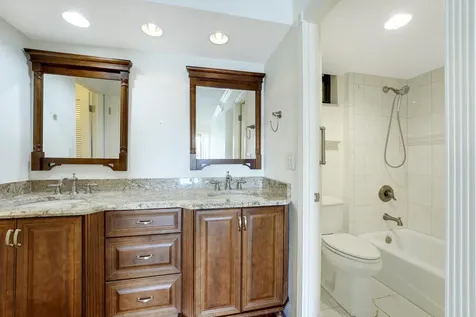 5344 Woodland Lakes Drive Palm Beach Gardens FL 33418