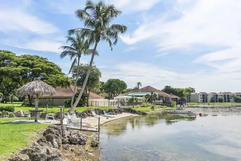 116 Lake Emerald Drive Oakland Park FL 33309