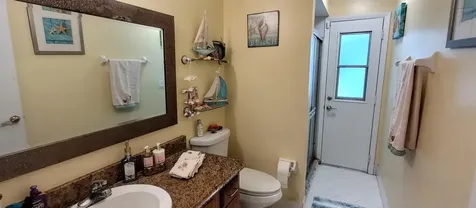 1132 SE Oriental Avenue Port St Lucie FL 34952