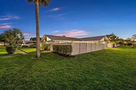 5537 Eagle Lake Drive Palm Beach Gardens FL 33418