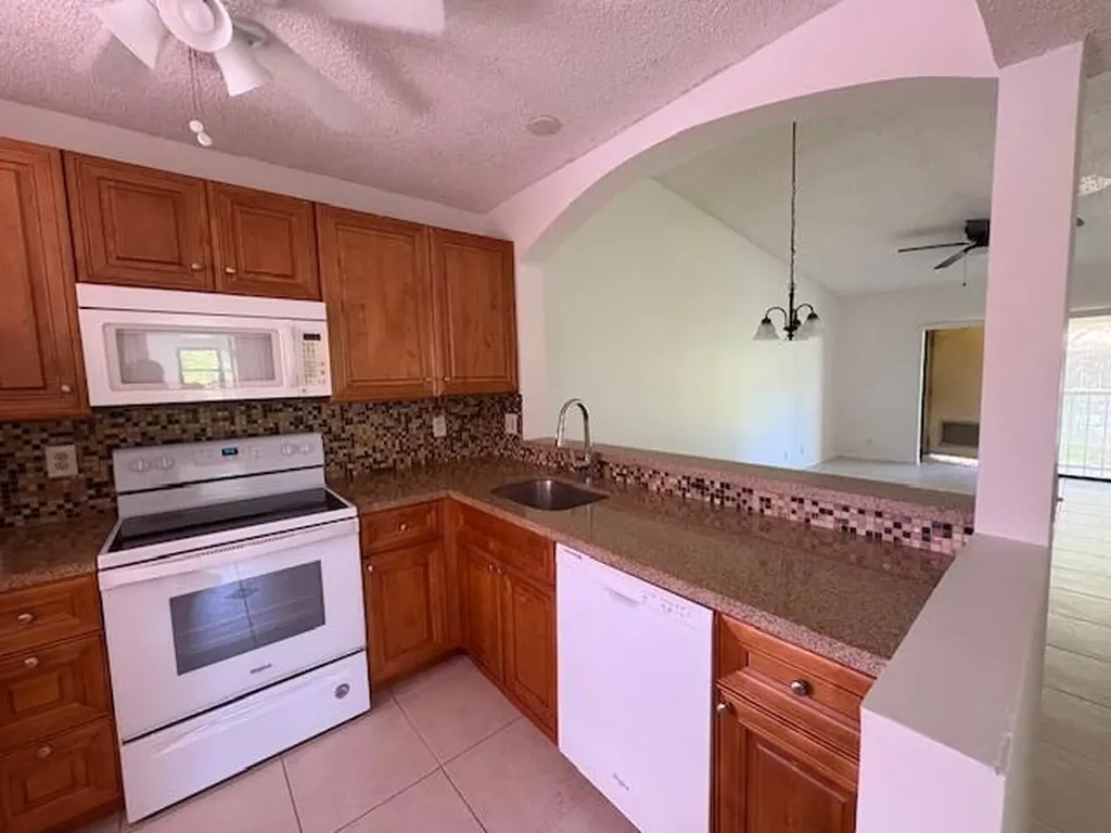 21938 Remsen Terrace Boca Raton FL 33433