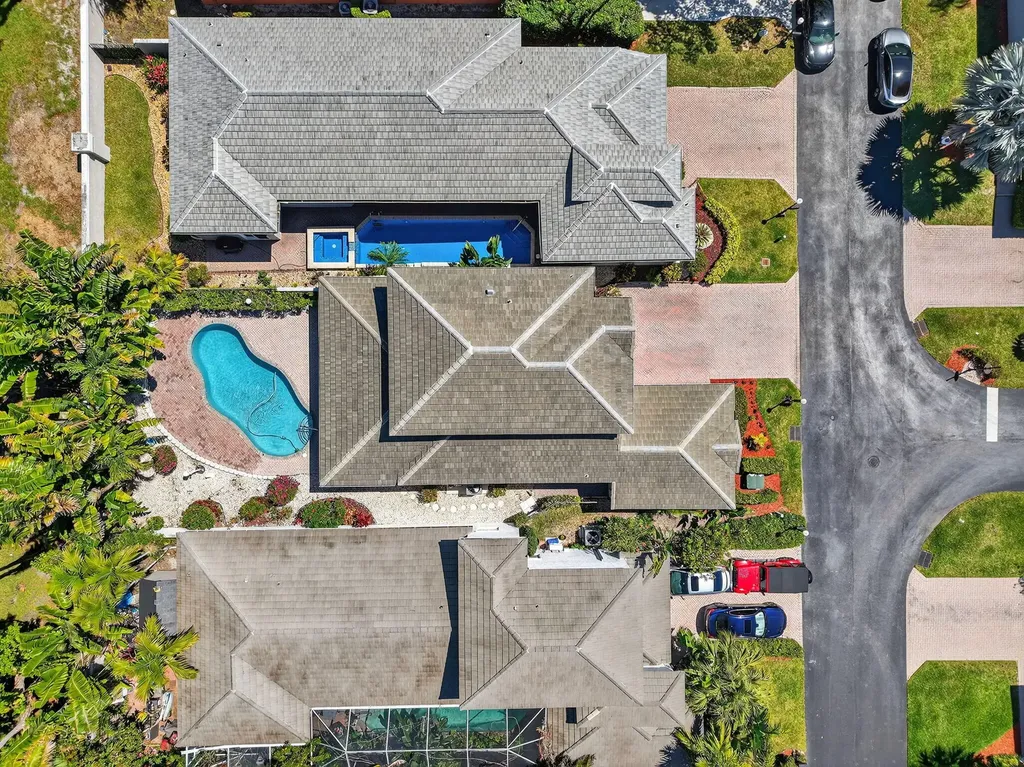 8111 Hampton Wood Drive Boca Raton FL 33433