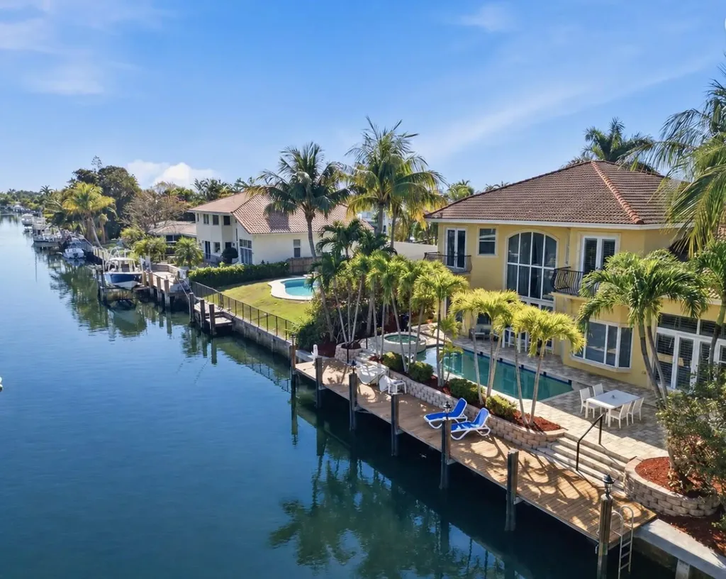 2221 NE 48th Court Lighthouse Point FL 33064